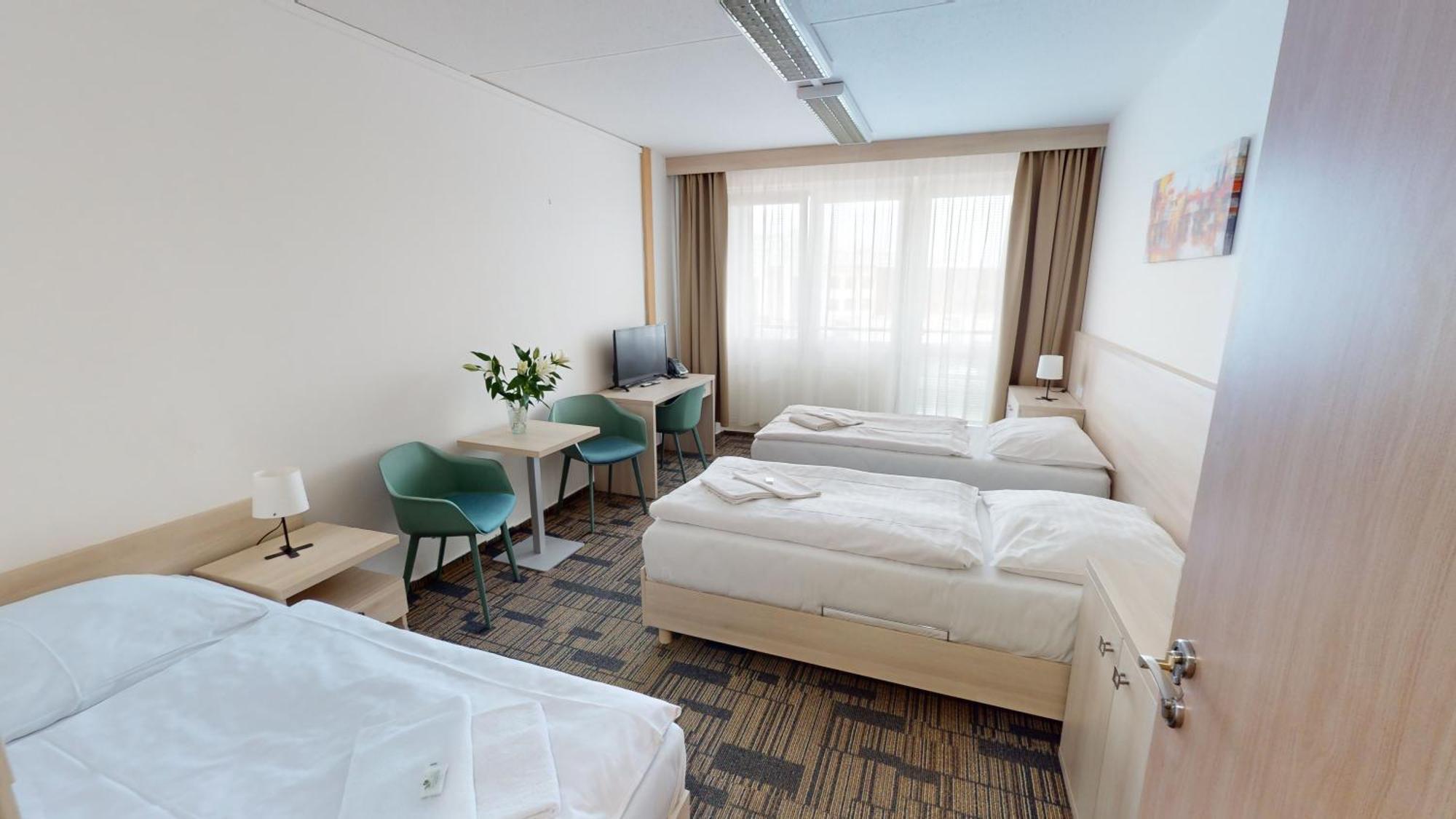 Volha Hostel Prague Exterior photo